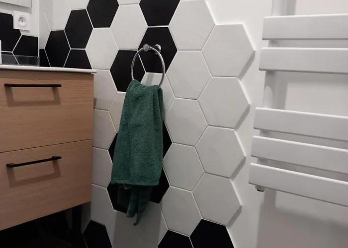 La Cour Fleurie, Confort ディジョン