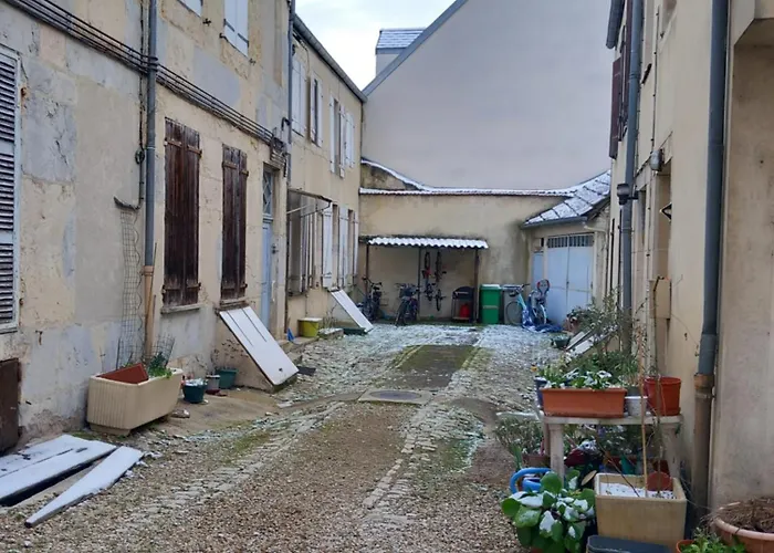 La Cour Fleurie, Confort Apartamento Dijon